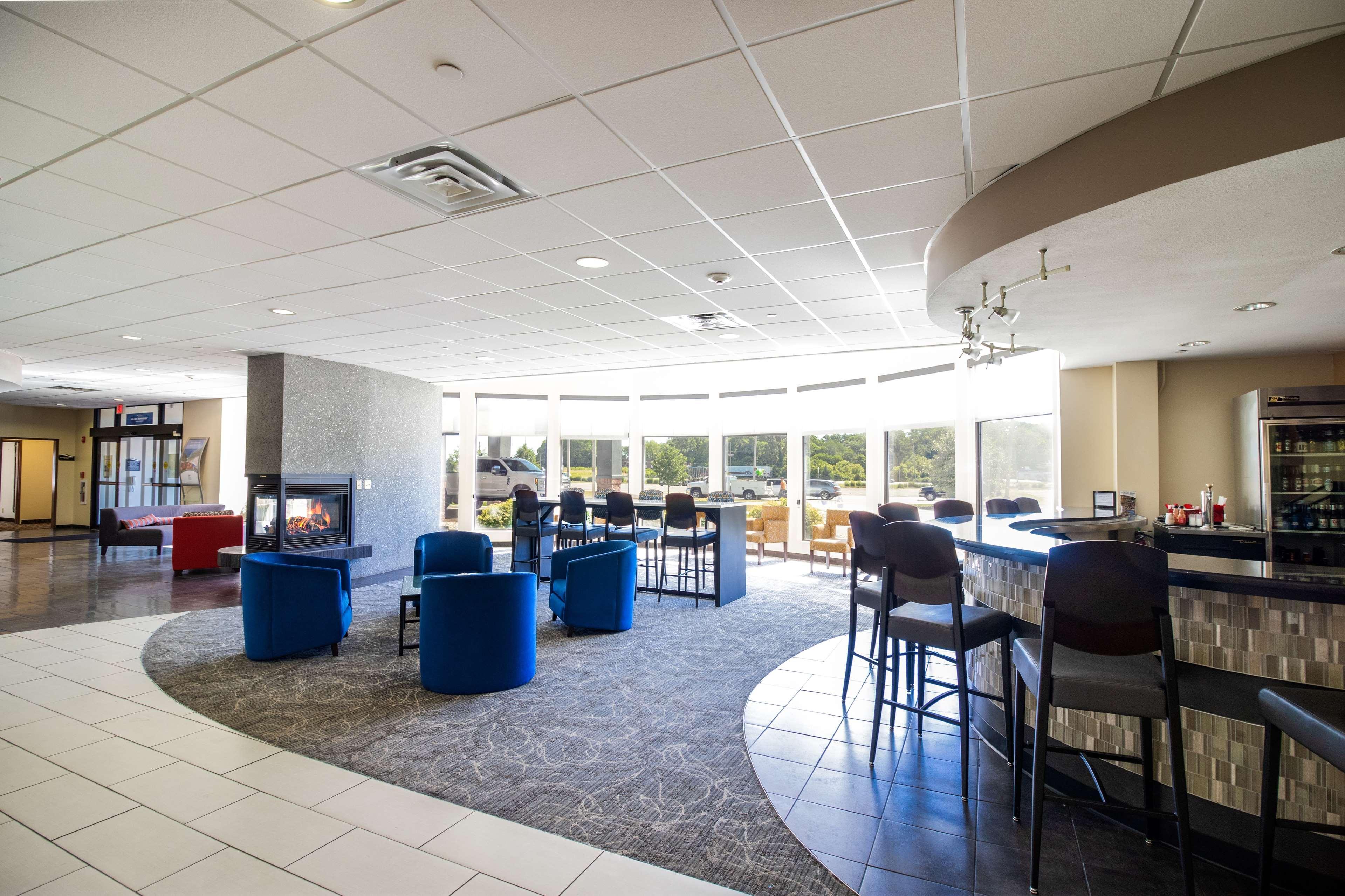 Best Western Plus Portage Hotel&Suites Extérieur photo