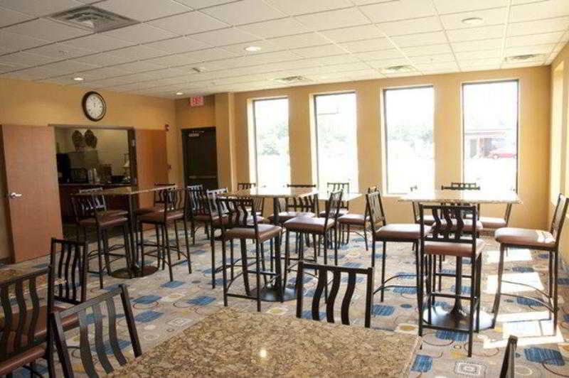 Best Western Plus Portage Hotel&Suites Extérieur photo